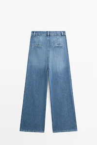 Loose-fit wide-leg jeans
