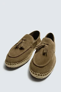 CASUAL TASSELED LEATHER LOAFERS