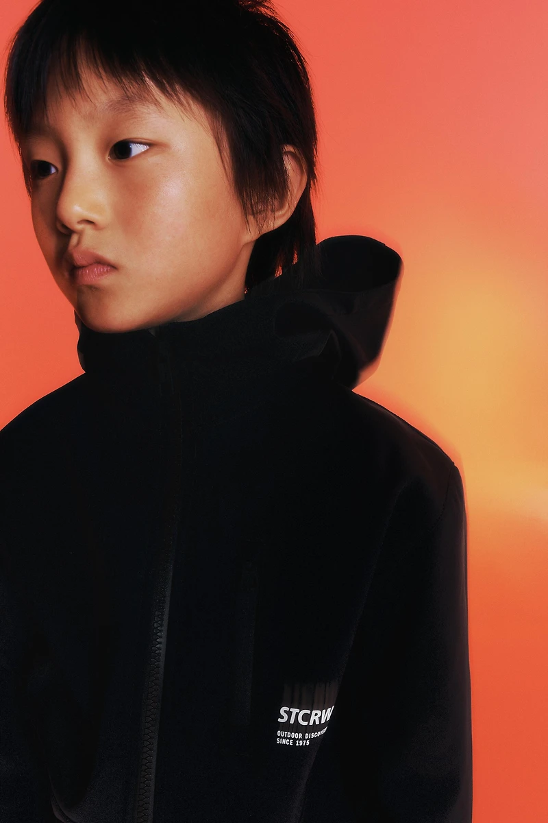 WATER REPELLENT HOODED LINED TECHNICAL JACKET