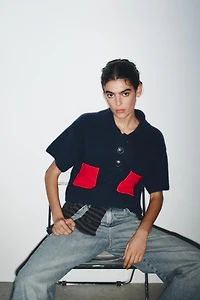 SHORT SLEEVE KNIT SWEATER