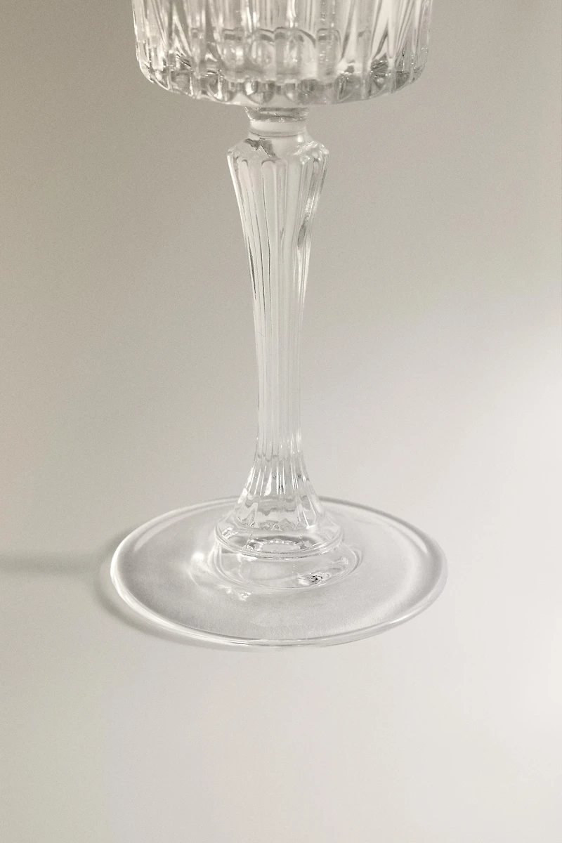 VERRE CRISTALLIN RELIEF