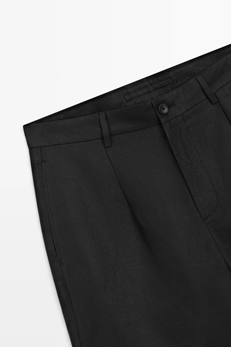 Linen Bermuda shorts with darts