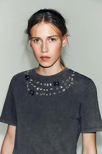 WASHED JEWELED T-SHIRT