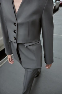 LAPEL-FREE CROPPED BLAZER