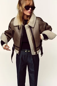 HIGH-WAISTED BELTED PANTS