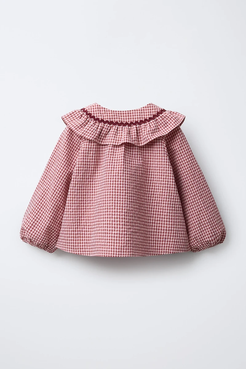 GINGHAM PETER PAN COLLAR SHIRT WITH SCALLOP TRIM