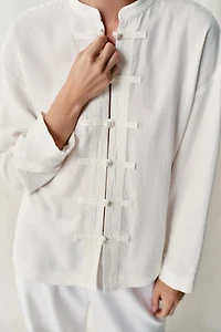 LINEN OVERSIZED SHIRT WITH FROG FASTENING