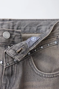 STUDDED BARREL JEANS