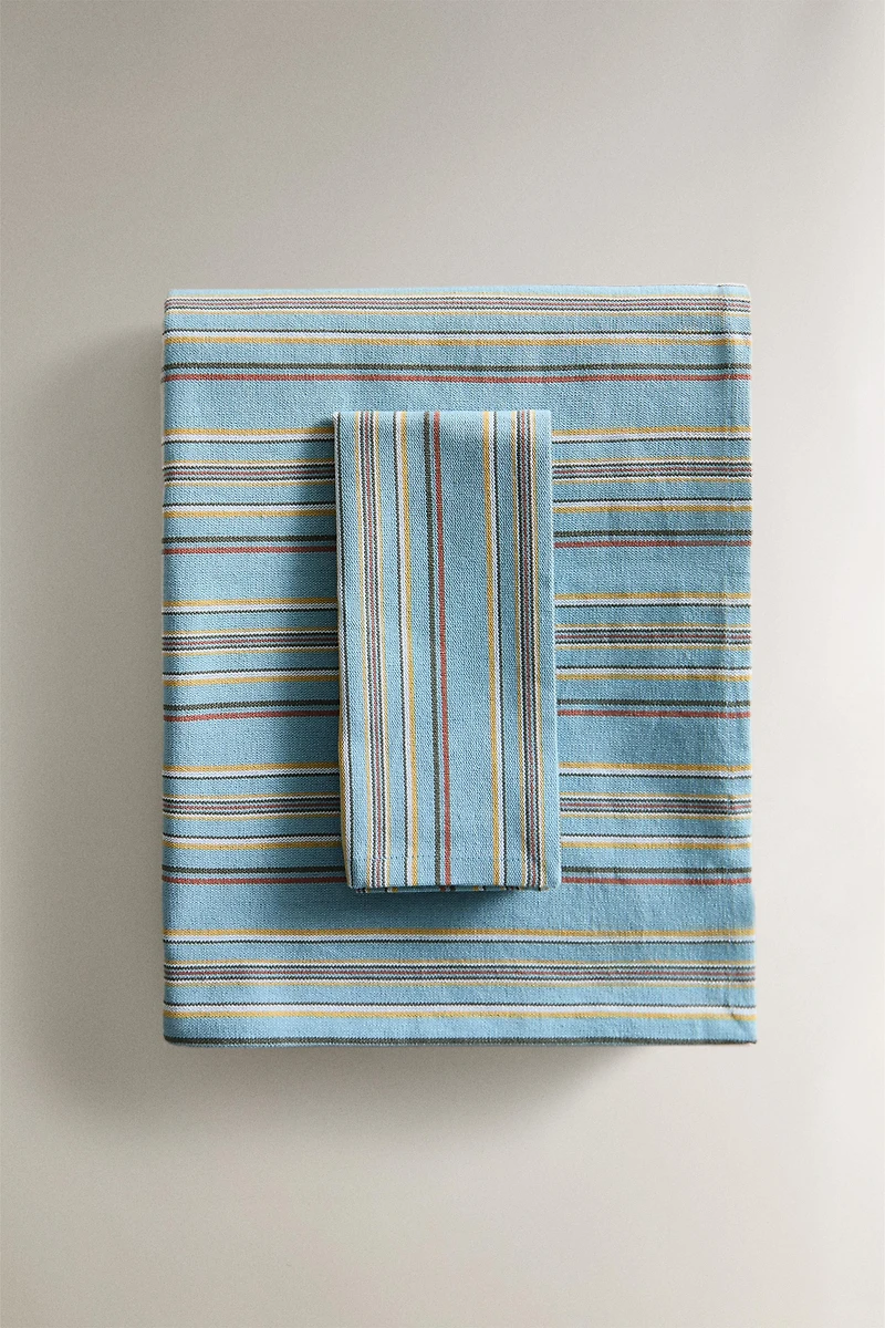 MULTICOLORED STRIPED TABLECLOTH