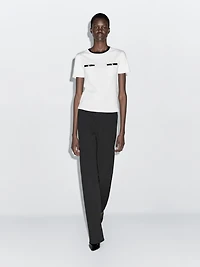 Short sleeve T-shirt with pocket details