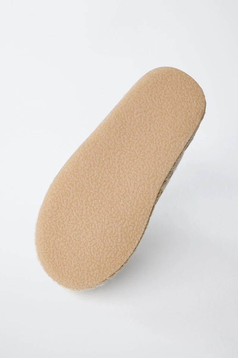 EMBROIDERED ESPADRILLES