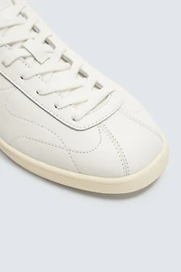 LEATHER SNEAKERS