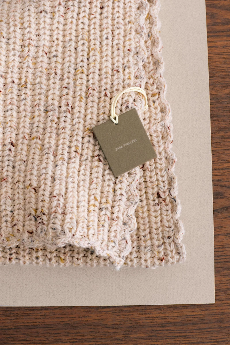 ZARA TIMELESS - WOOL BUTTONED BLANKET
