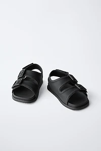 BUCKLED SANDALS