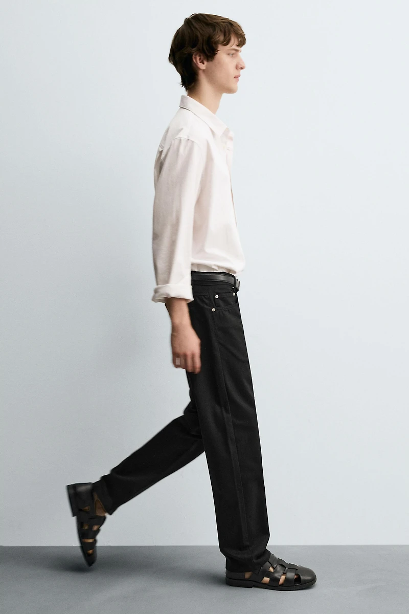 STRAIGHT FIT JEANS