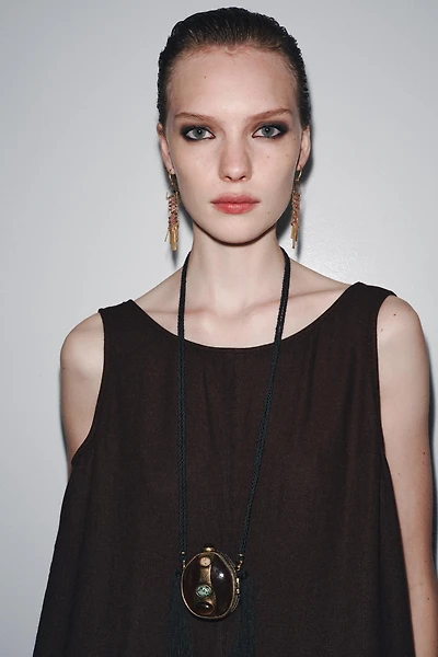 CORD AND STONE BOX NECKLACE
