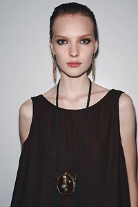 CORD AND STONE BOX NECKLACE