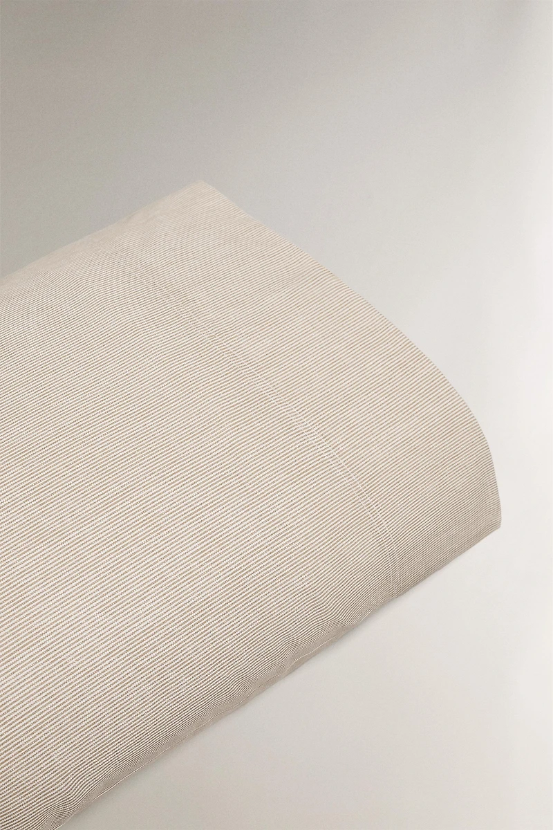 REVERSIBLE STRIPED PILLOWCASE