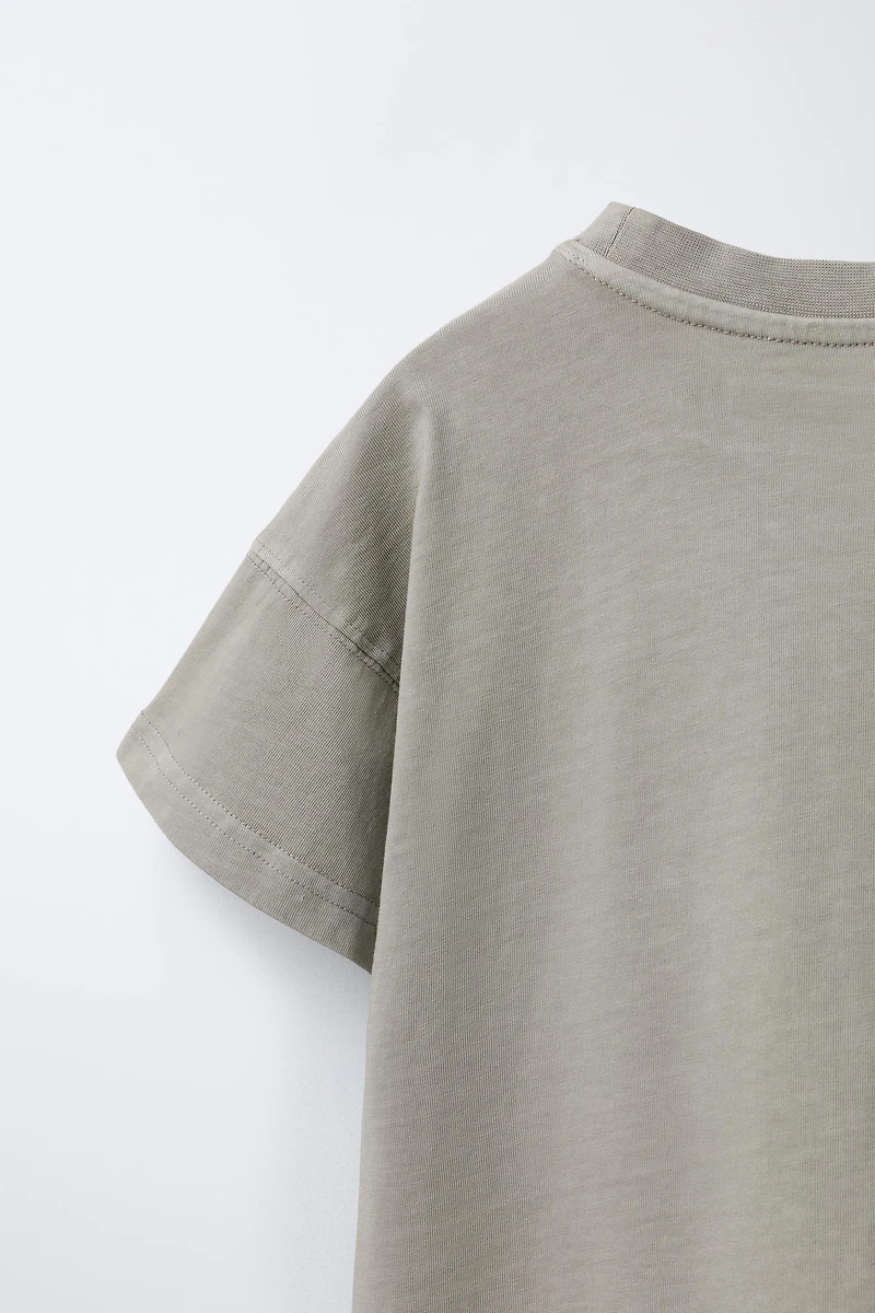 WASHED EFFECT LABEL T-SHIRT