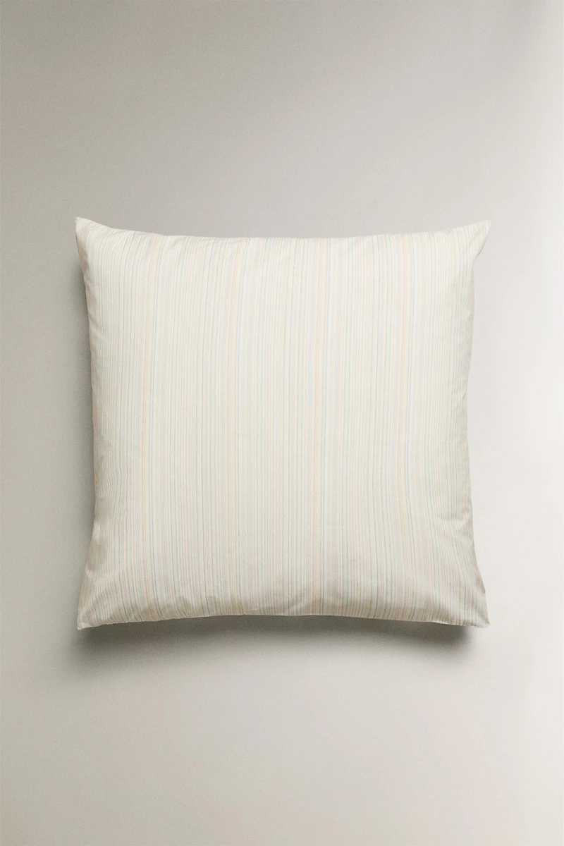 STRIPED PILLOWCASE