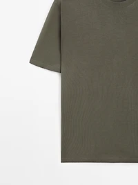 100% cotton knit T-shirt
