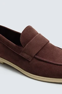 CASUAL LEATHER LOAFERS