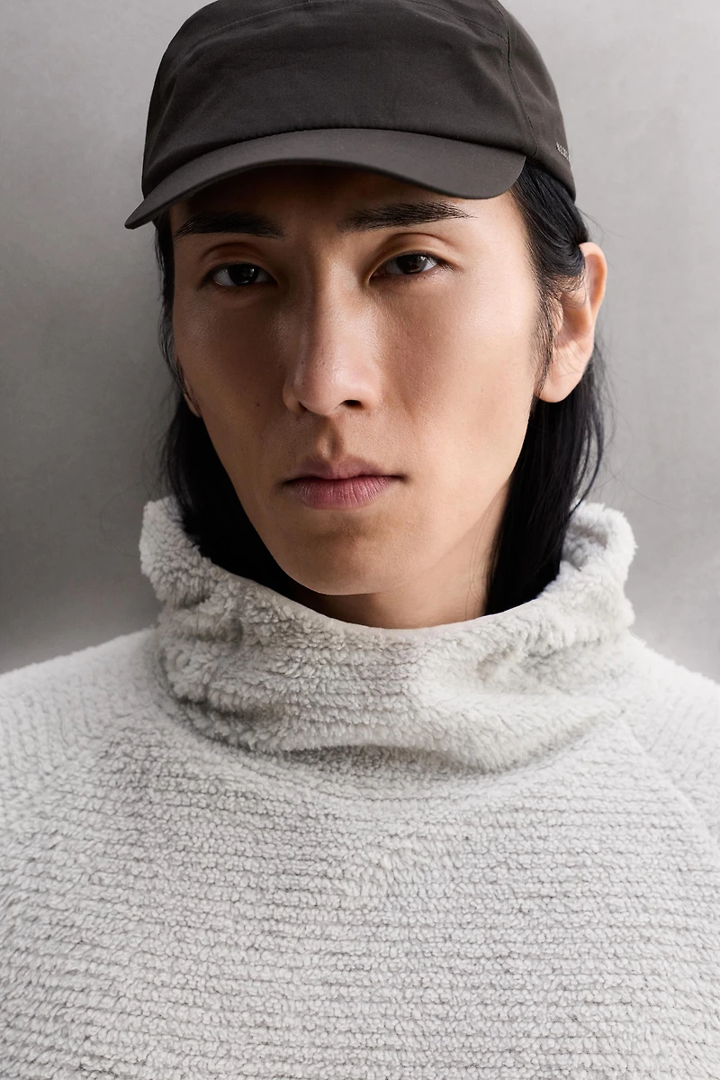 TEXTURED FLEECE HOODIE