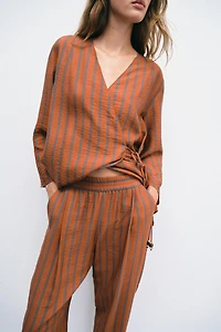 ELASTIC WAIST STRIPED PANTS