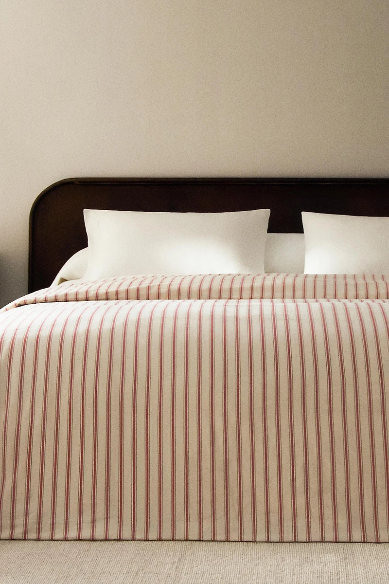 STRIPED PERCALE DUVET COVER (300 THREAD COUNT)