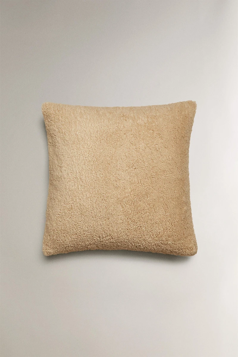 REVERSIBLE FAUX SHEARLING PILLOW SHAM FOR QUILT