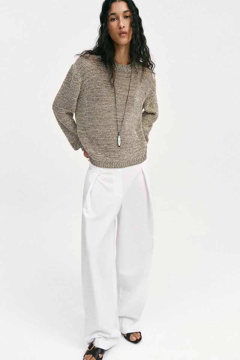 PULL EN MAILLE AVEC FIL MÉTALLISÉ