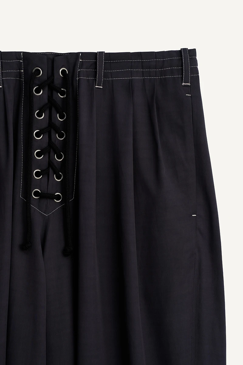 FLOWY DRAWSTRING PANTS