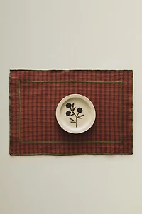 CHECK AND TOPSTITCHED PLACEMAT