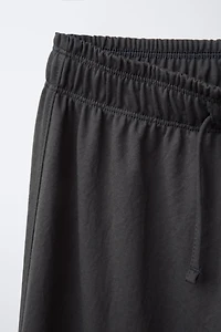 FLOWY WIDE LEG PANTS