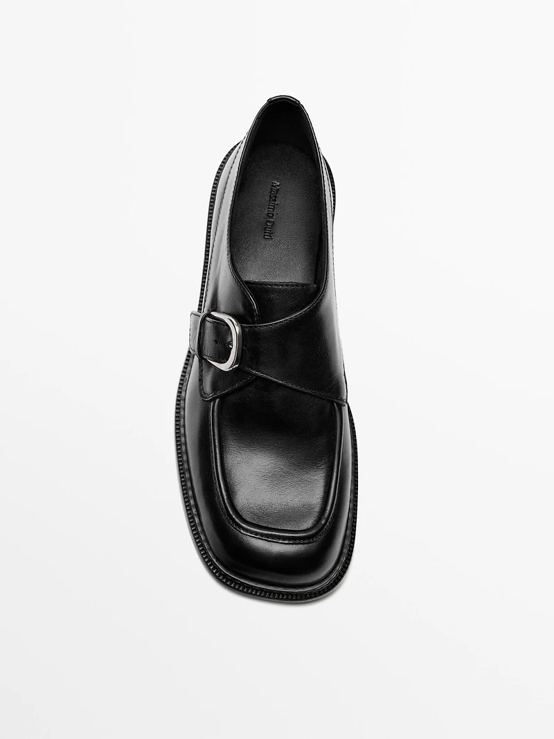 Leather derby shoes with buckle