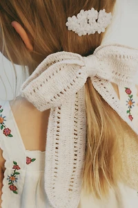 TWO-PACK OF CROCHET FLOWER CLIPS