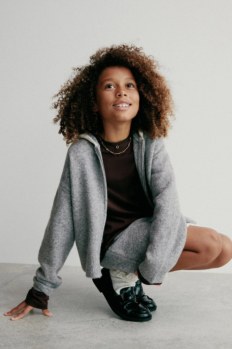CROCHET TRIM KNIT SKIRT