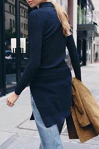 RIBBED KNIT POLO TOP