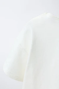 RUFFLY EMBROIDERED CHICK T-SHIRT