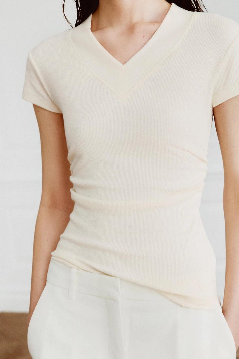 T-SHIRT DRAPÉ EN LIN