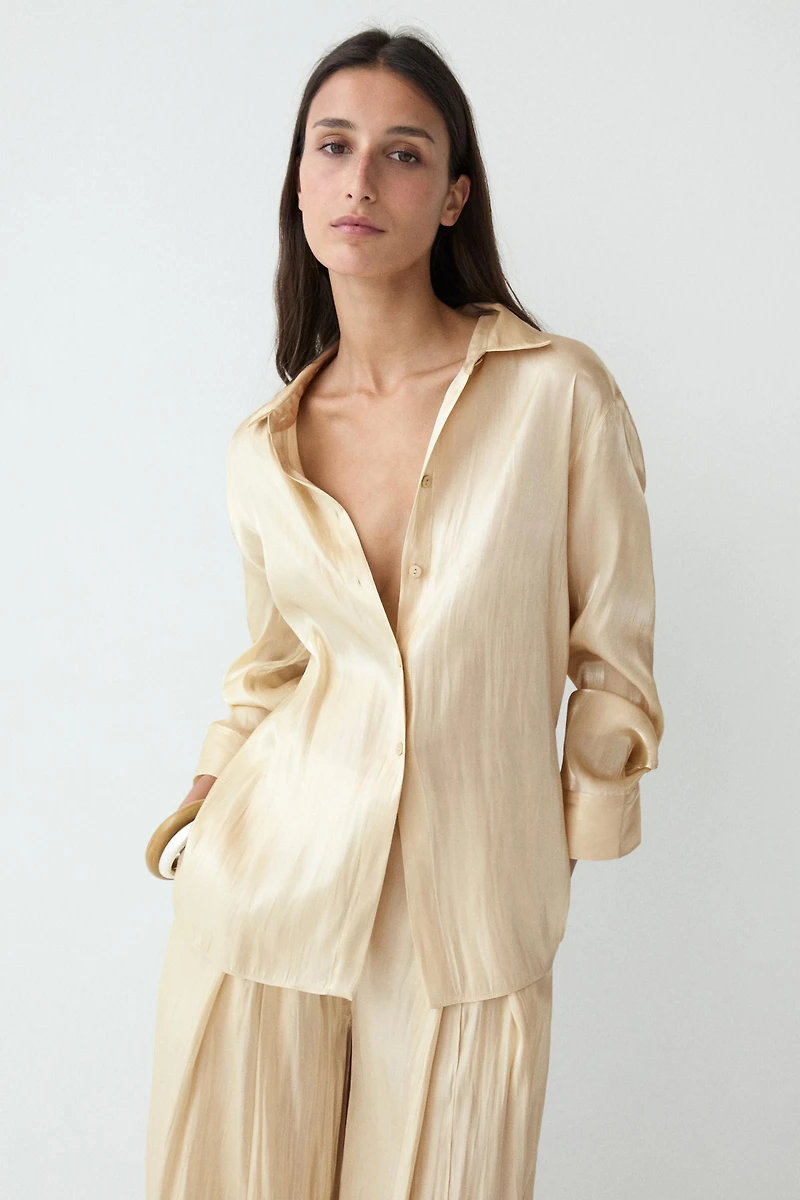 Flowing satin shirt with tie detail
