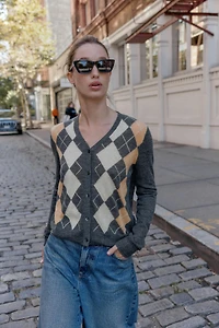 ARGYLE KNIT CARDIGAN