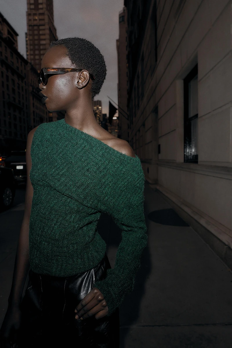 ASYMMETRIC TEXTURED KNIT JUMPER