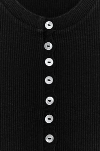 BUTTONED TOP