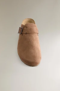 LEATHER MULE CLOG SLIPPERS WITH BUCKLE AND TOPSTITCHING DETAIL
