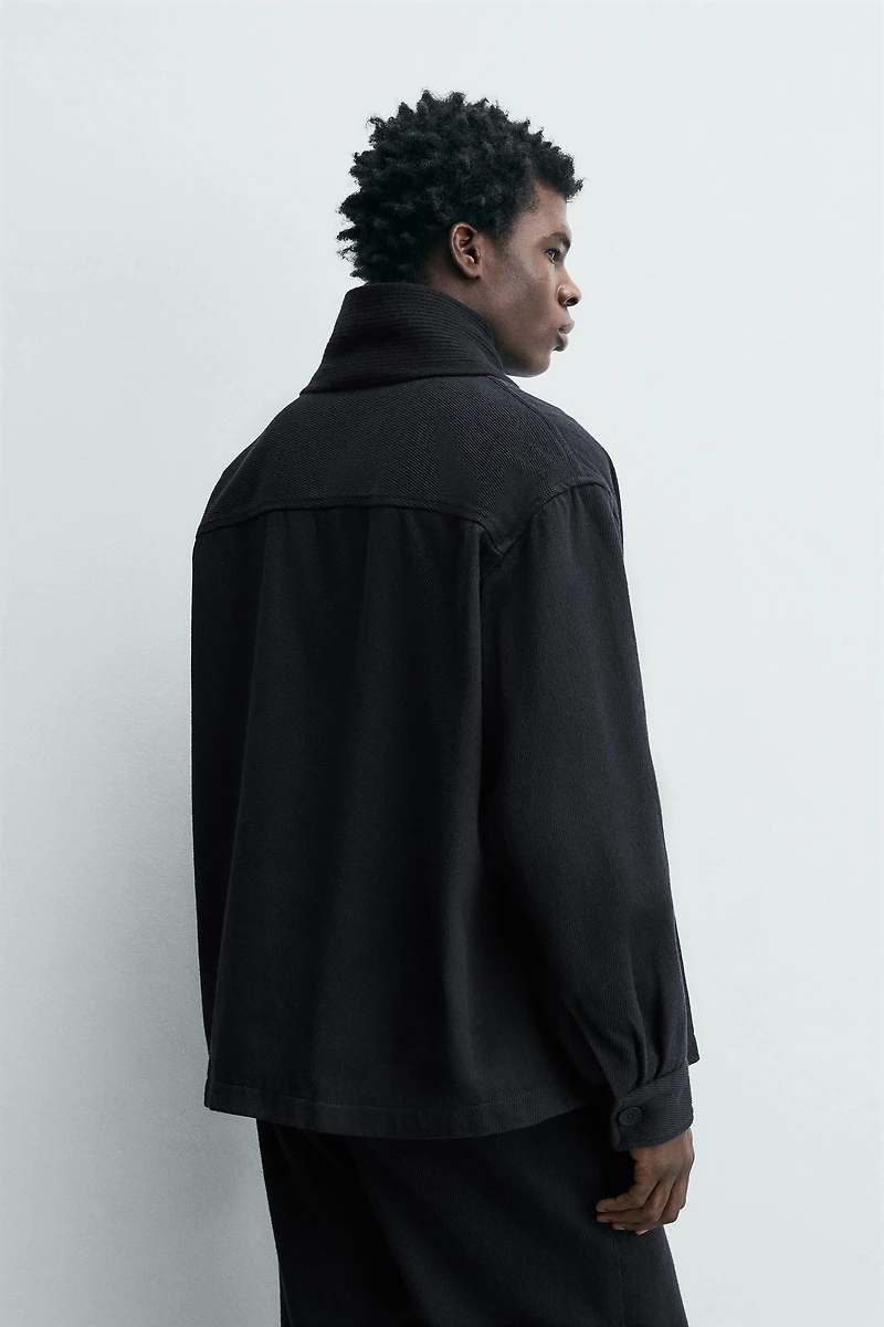 TEXTURED POCKET OVERSHIRT