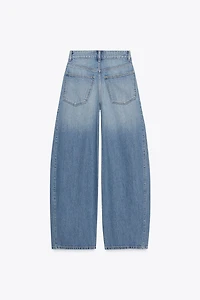 TRF OVERSIZE MID-RISE JEANS