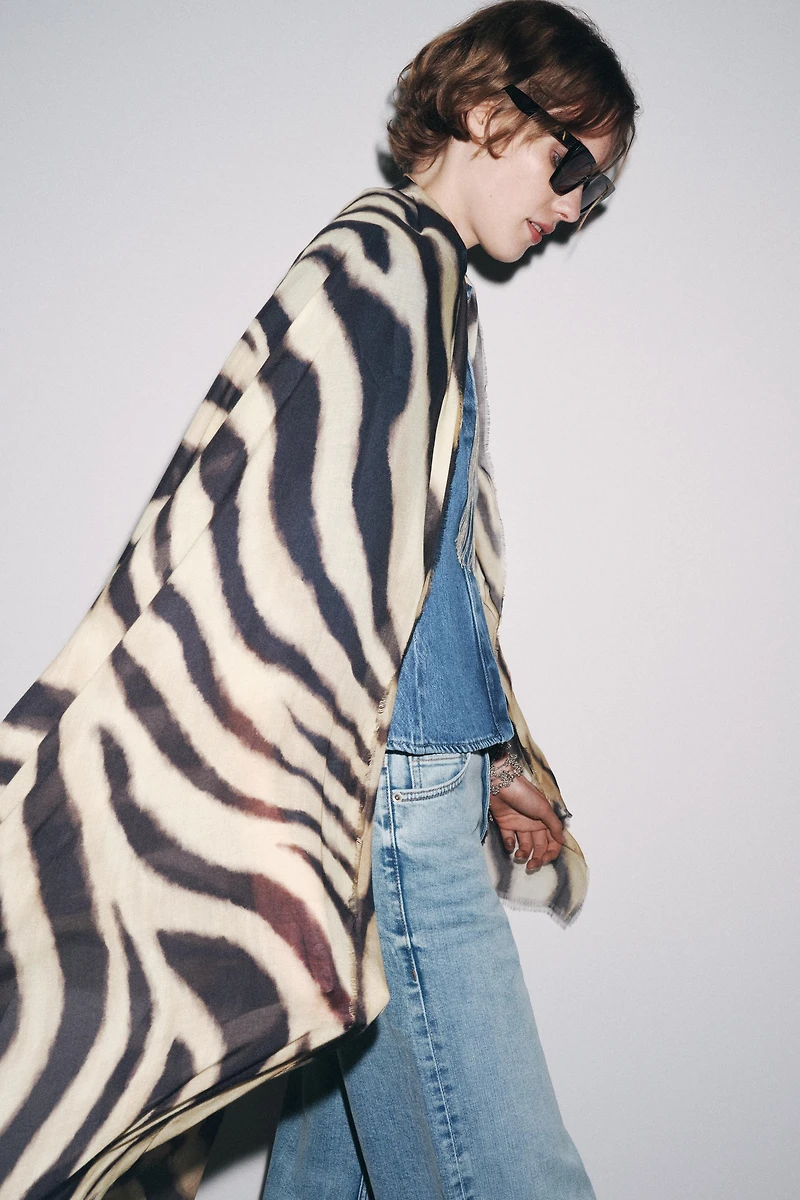 ANIMAL PRINT MODAL SCARF