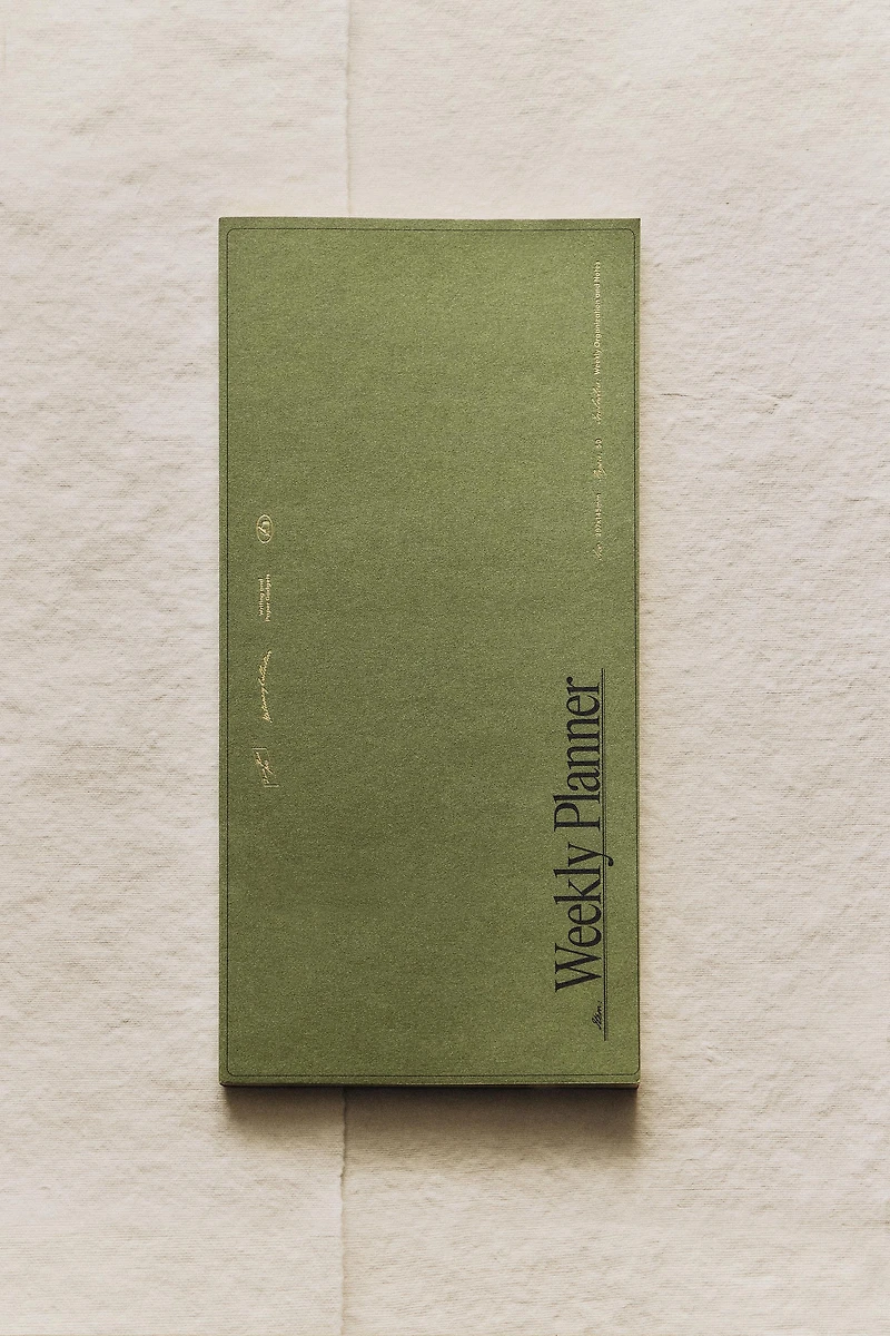 WEEKLY PLANNER WITH GOLD RIMS