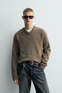 LIMITED EDITION V-NECK SWEATER